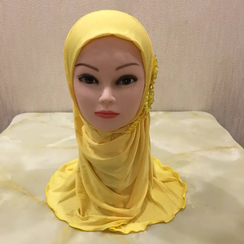 Chapeau turban pour petite fille avec voile à deux fleurs
