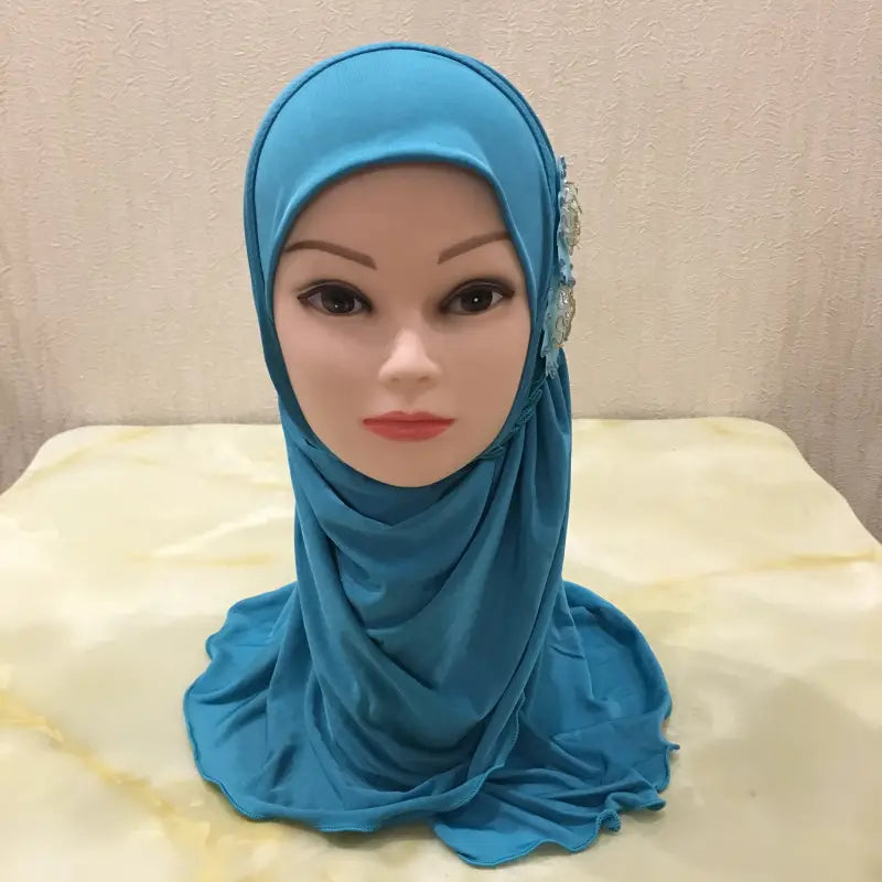 Chapeau turban pour petite fille avec voile à deux fleurs