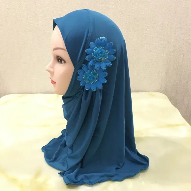 Chapeau turban pour petite fille avec voile à deux fleurs
