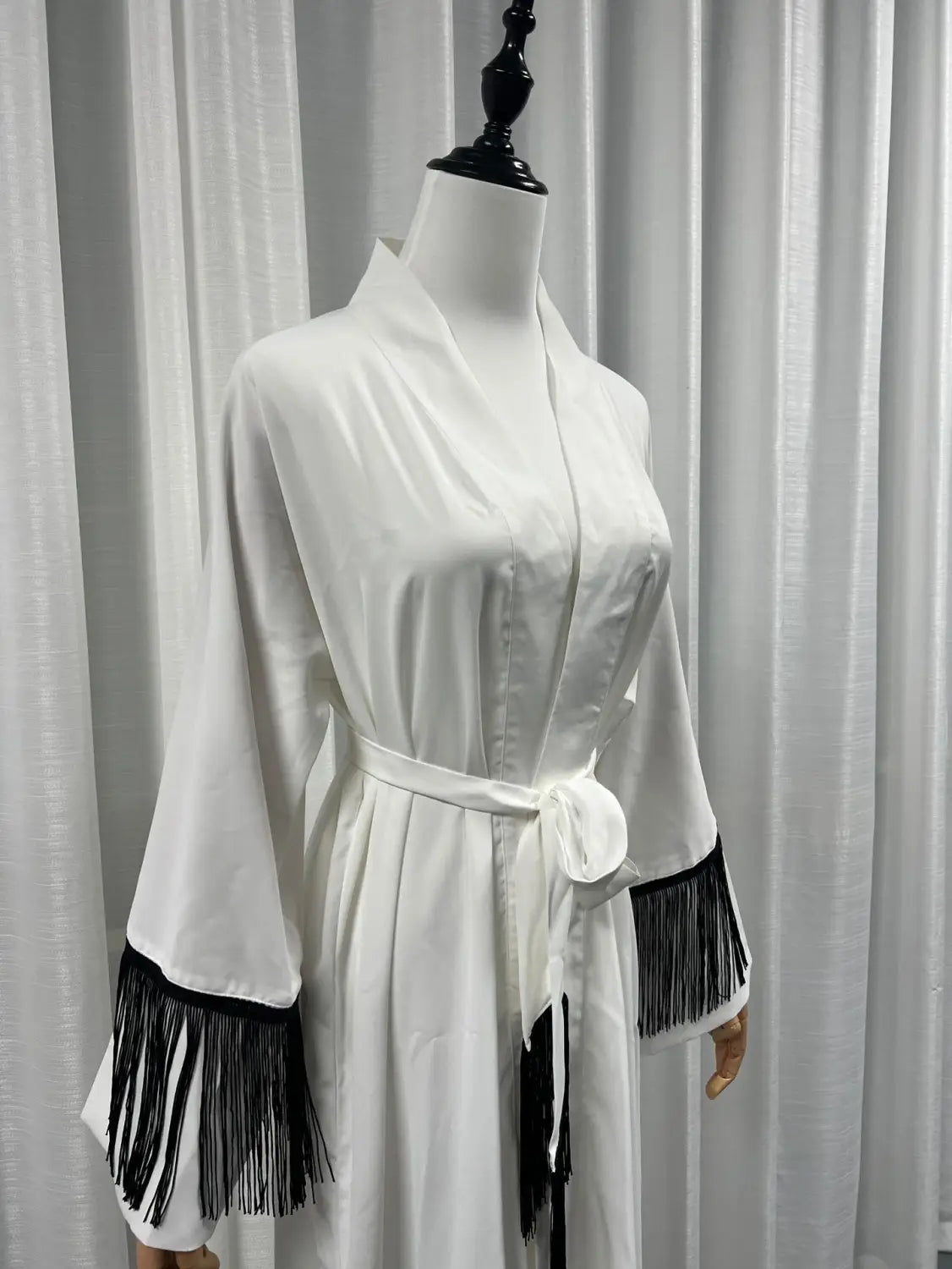 Vêtements ethniques arabes de Dubaï, Moyen-Orient, Abaya, manteau, robe à franges