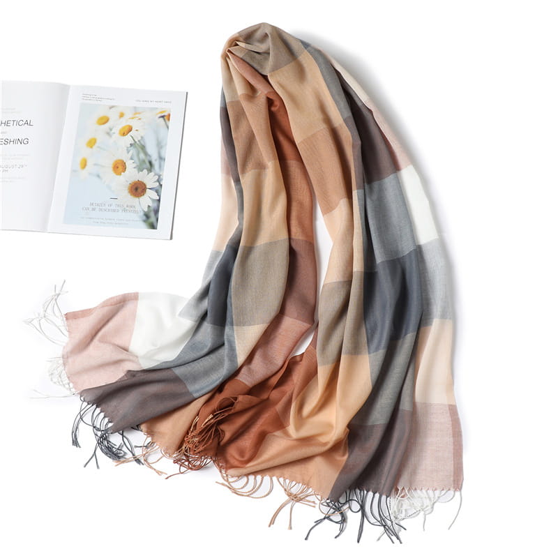 Foulard turban décoratif polyvalent à franges fines et tendance