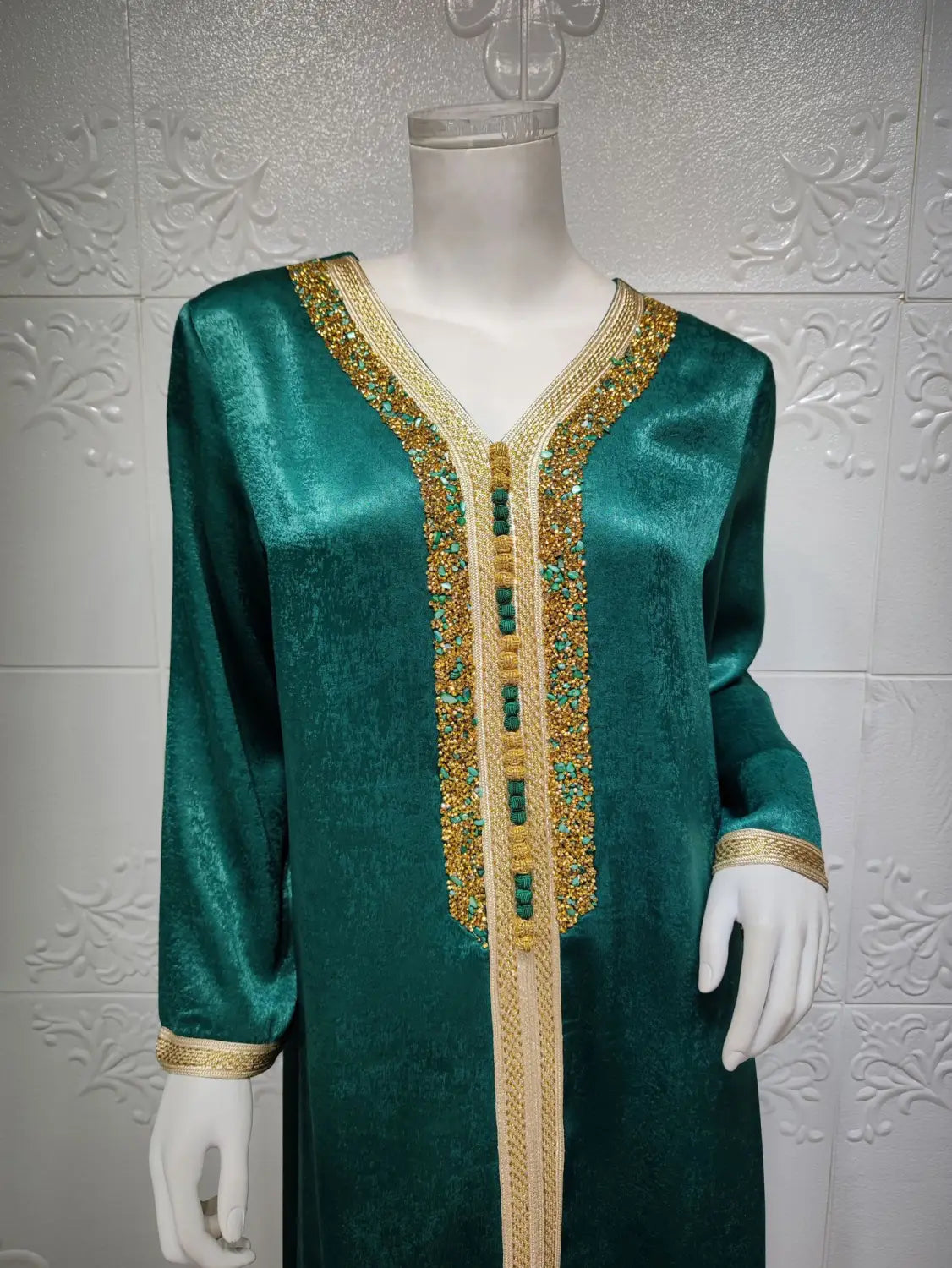 Robe musulmane de Dubaï avec dentelle et ruban diamant