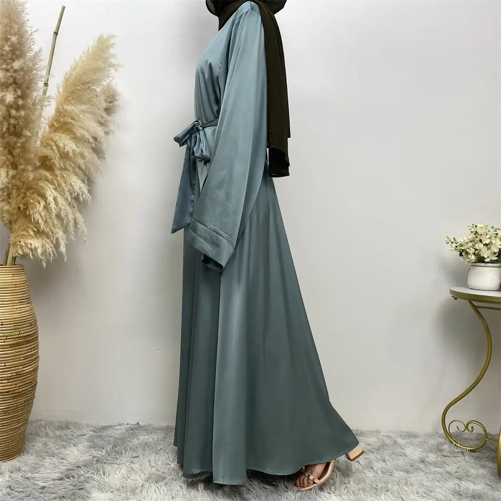 Robe musulmane en satin à lacets pour femme