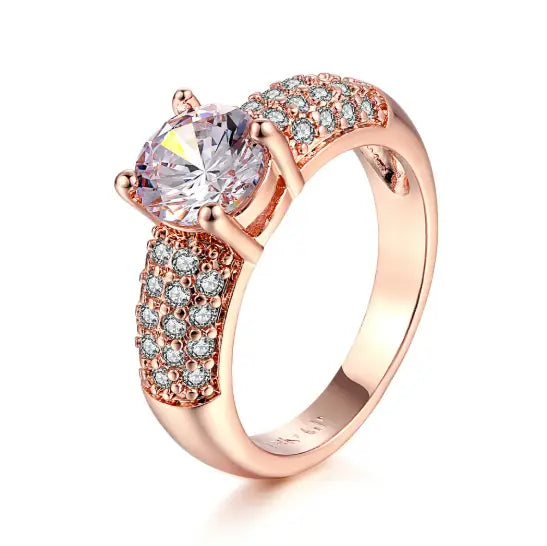 Achat de bijoux exquis, bijoux de luxe, trois rangées de bagues de fiançailles en or rose avec zircon de haute qualité en gros