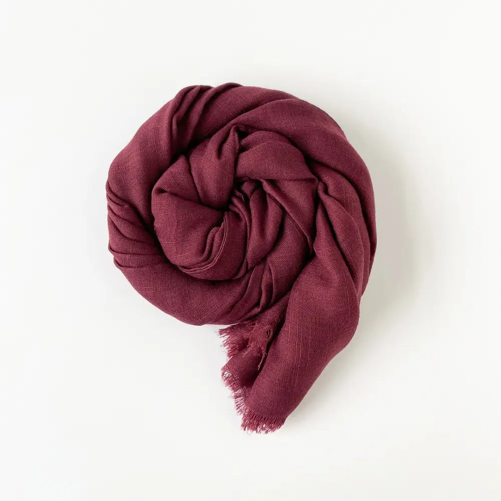 Hijab musulman en coton flammé – Écharpe avec pompons 180×80cm en différentes couleurs.