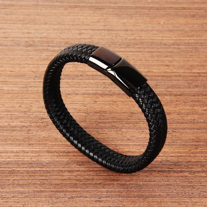 Classic Men Leather Bracelets - Black / 20.5cm