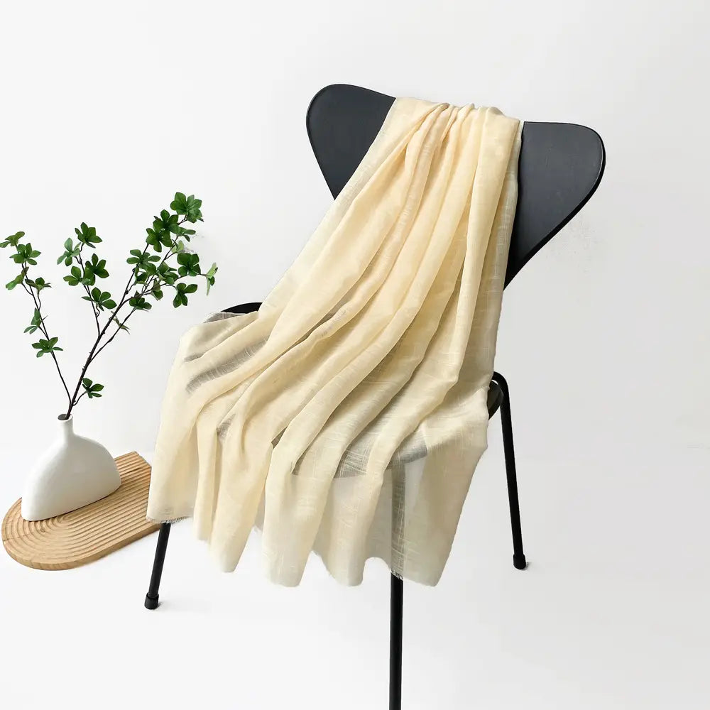 Hijab musulman en coton flammé – Écharpe avec pompons 180×80cm en différentes couleurs.