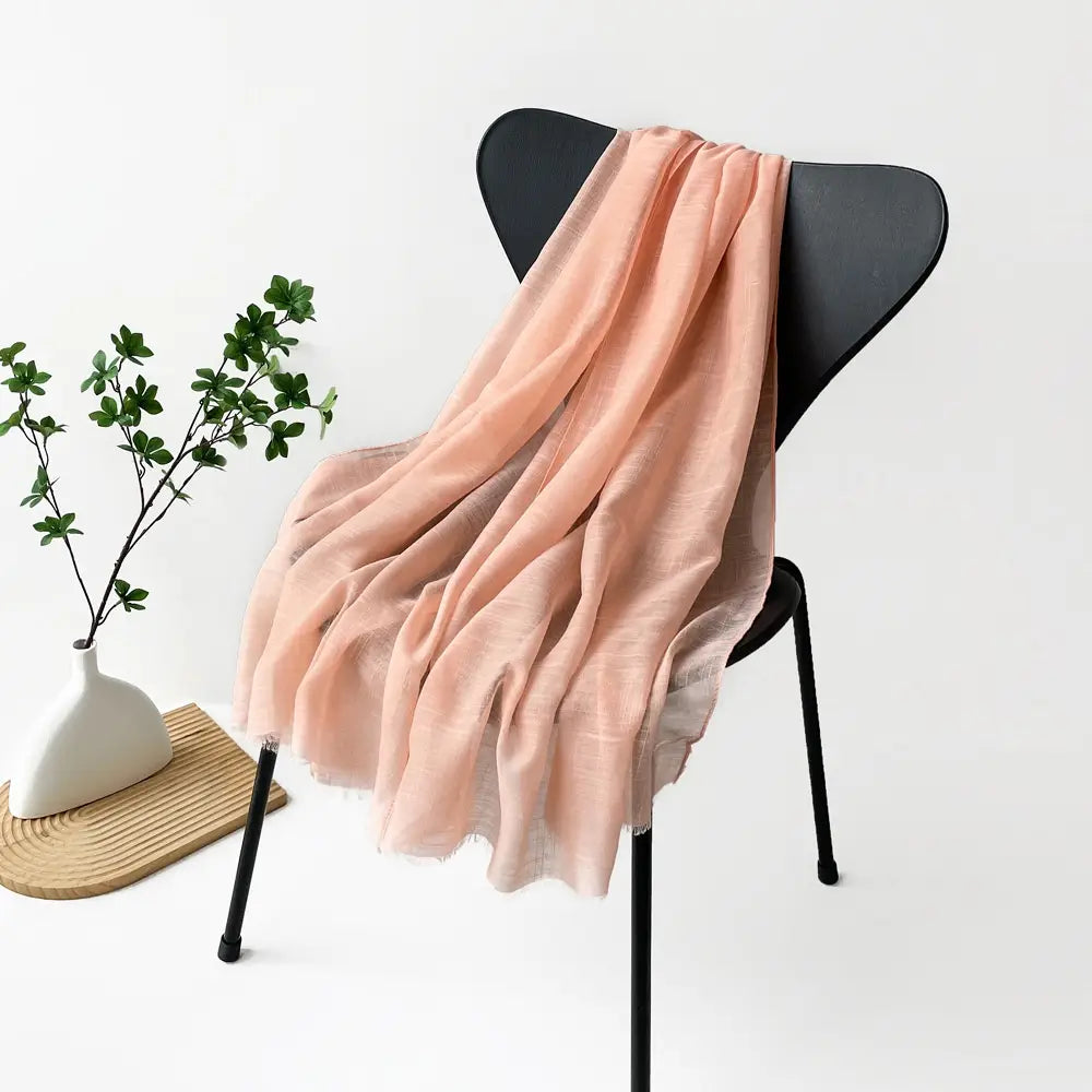 Hijab musulman en coton flammé – Écharpe avec pompons 180×80cm en différentes couleurs.
