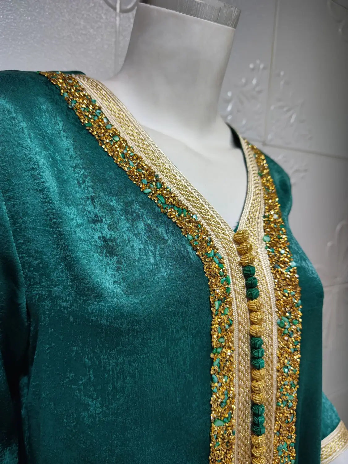 Robe musulmane de Dubaï avec dentelle et ruban diamant