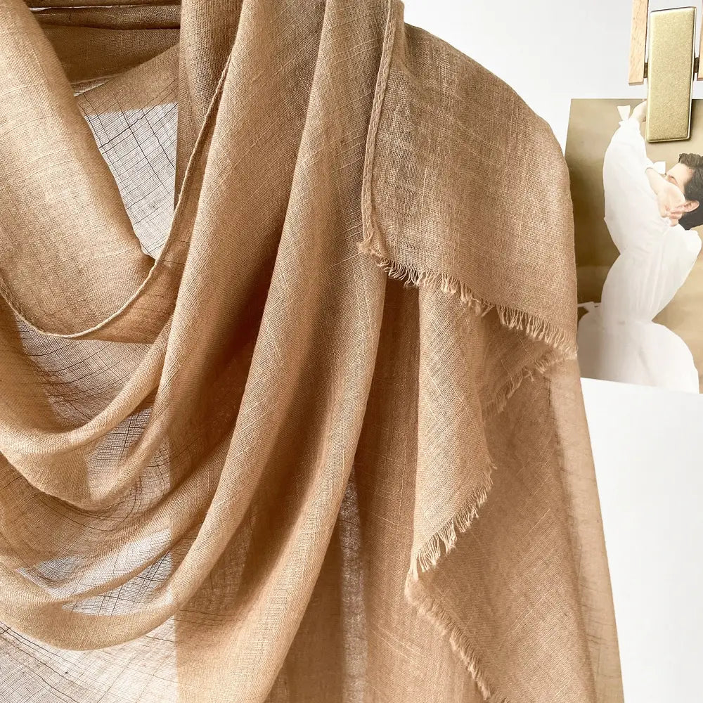 Hijab musulman en coton flammé – Écharpe avec pompons 180×80cm en différentes couleurs.