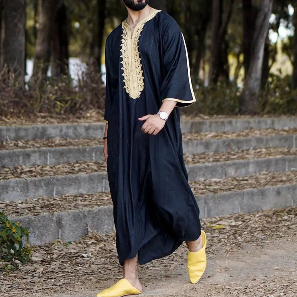 Fashionable Men’s Long Shirt Black Muslim Robe
