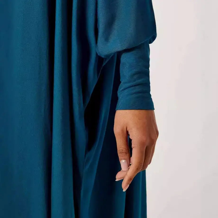 Middle East Women’s Traditional Solid Color Long Sleeve Loose Robe Abaya