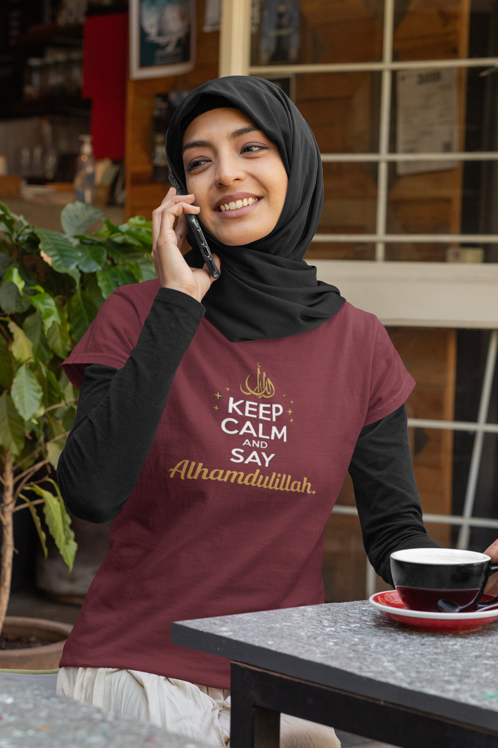T-shirt premium « Keep Calm » pour femmes musulmanes