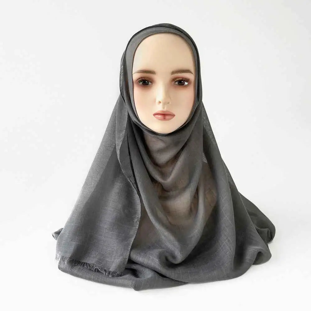 Moslim Hidjab van Slub Katoen – Sjaal met Kwastjes 180×80 cm in diverse kleuren.