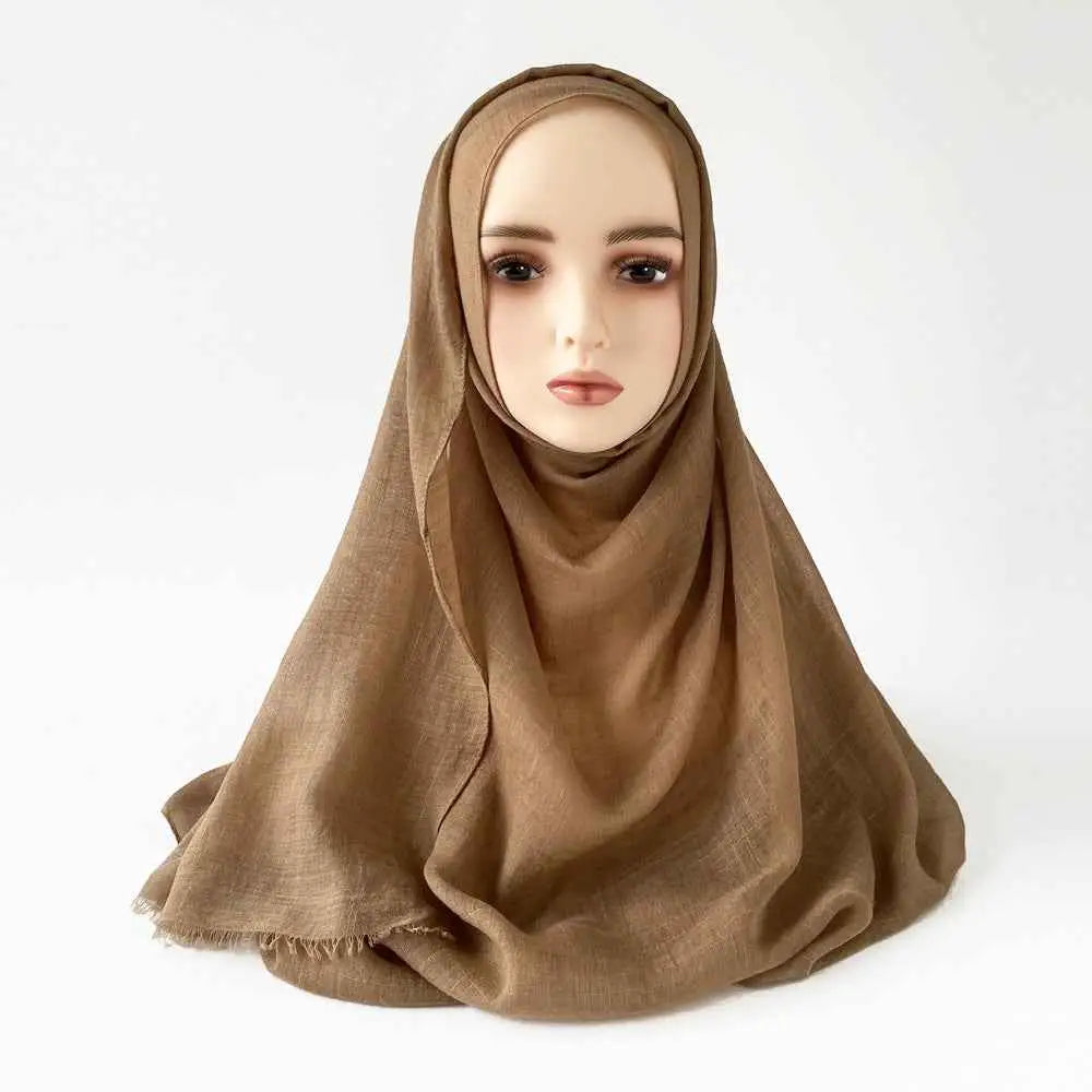 Moslim Hidjab van Slub Katoen – Sjaal met Kwastjes 180×80 cm in diverse kleuren.