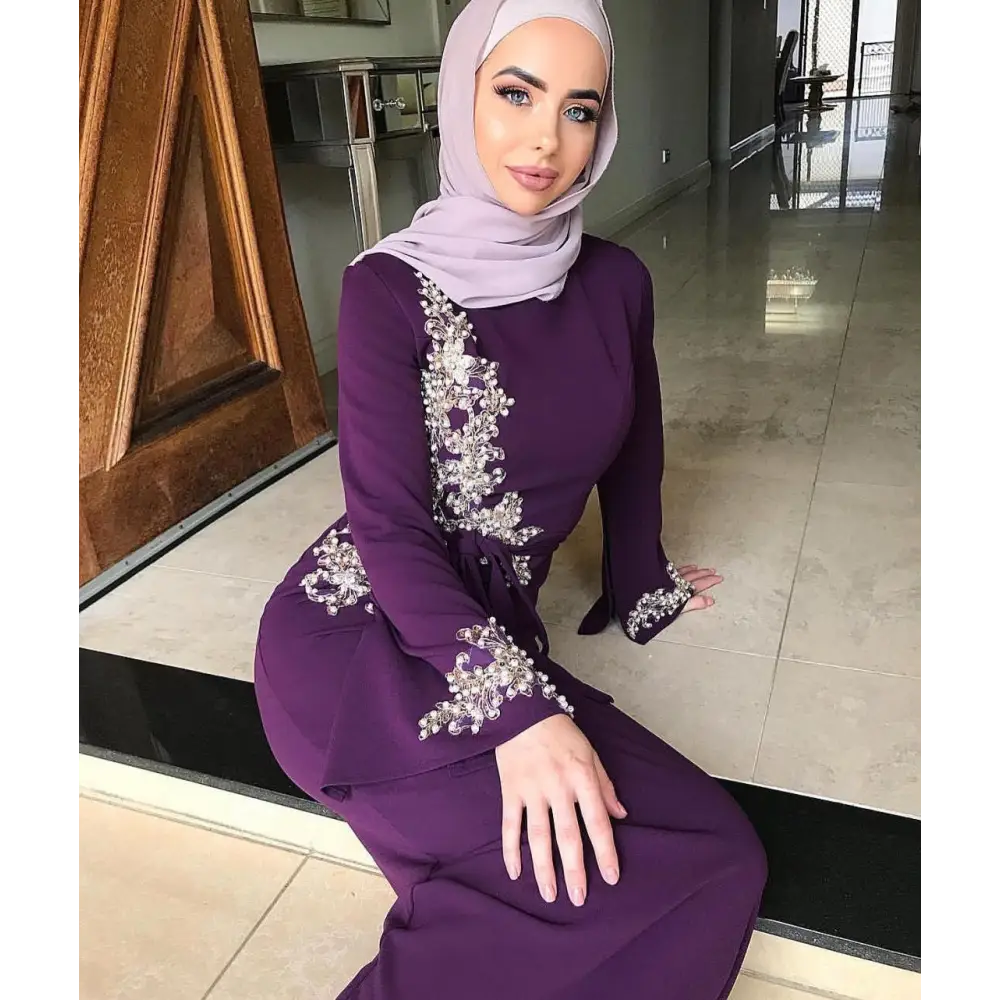 Muslim embroidered dress - Purple / M